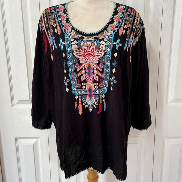 Heavily Embroidered 100% Rayon Black Tunic Top Size XXL - Picture 1 of 13
